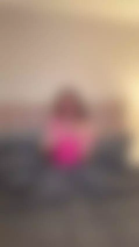 #pink #boobs #Onlyfans 
https://onlyfans.com/aliciavialm by aliciavial