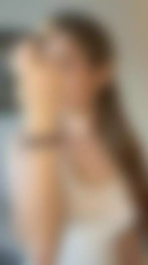 🔞Freckled long-haired girl spreading 🍑 Only on OF by grasenoir