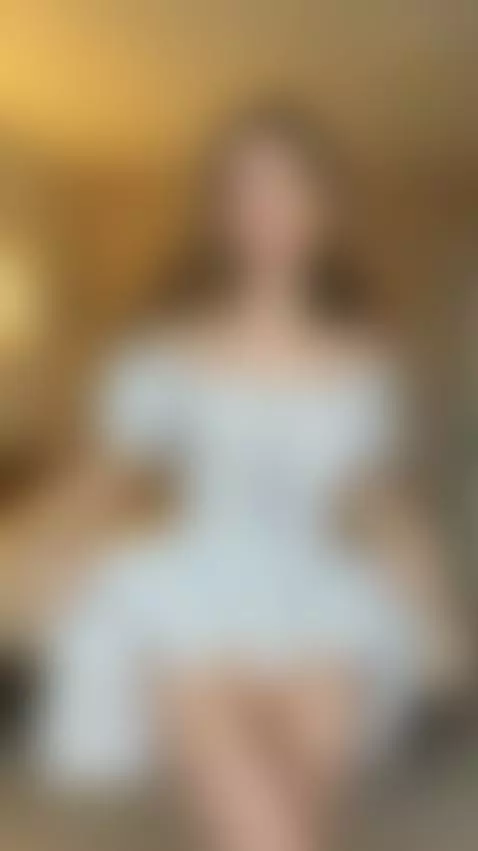 😏Adorable girl with long hair blowing kiss vibe 💋 Exclusive ... by grasenoir