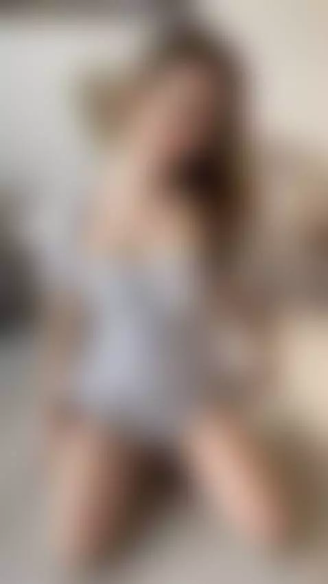 💦Cute girl in lingerie dripping with desire 🔥 Join OF by grasenoir