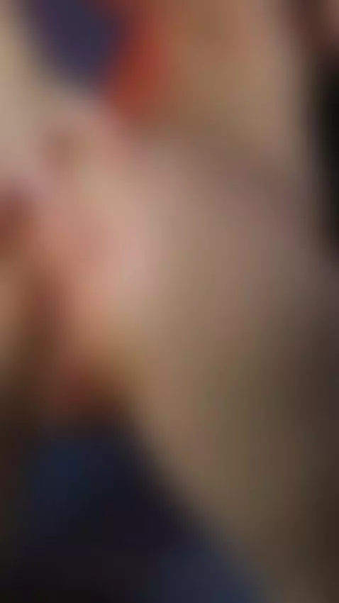 Wet pussy squeezed tight with fingers inside by vicky-ray