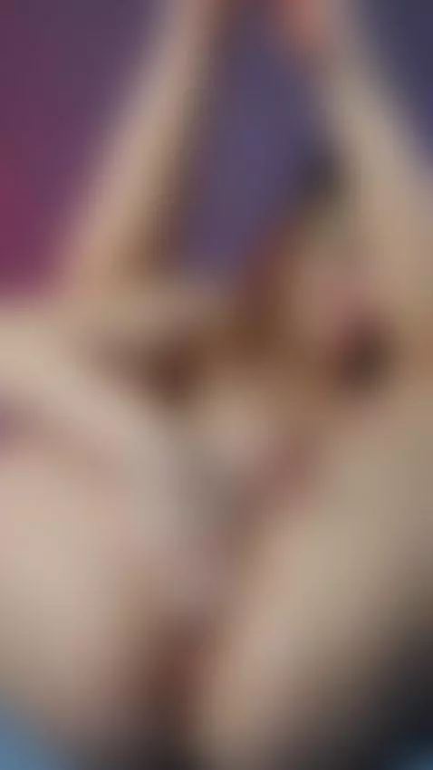 Wet pussy fingers deep inside moaning loud by vicky-ray