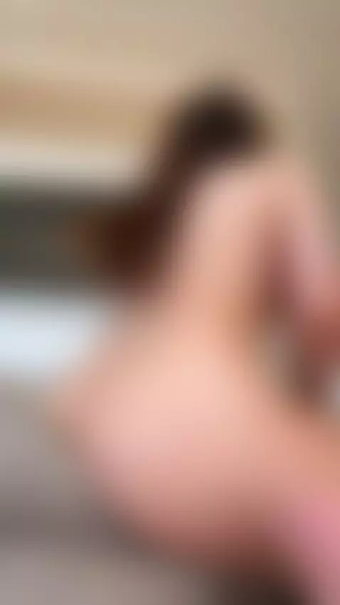 Face buried, ass presented, fingers rubbing my glistening pu... by elliebunnys