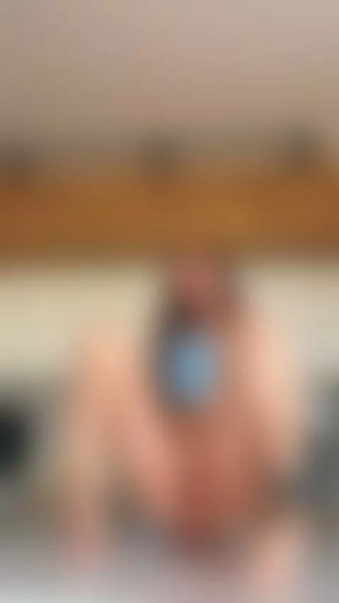 Spread my legs on the kitchen counter and rode it. Sub OF by elliebunnys
