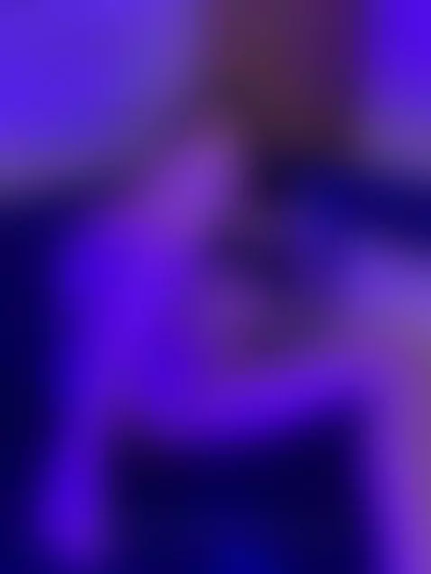 show live - https://chaturbate.com/b/emma_caarter/ by emma-caarter