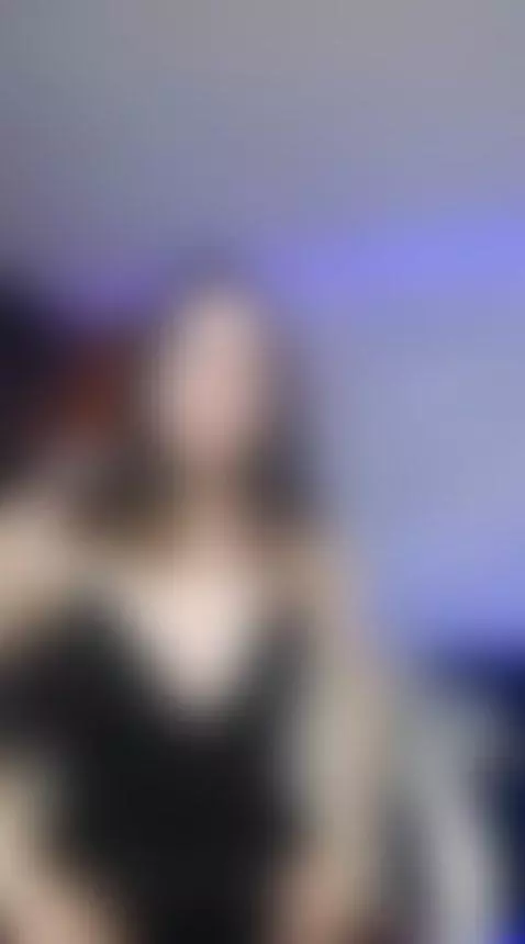 show live- https://chaturbate.com/b/emma_caarter/ by emma-caarter