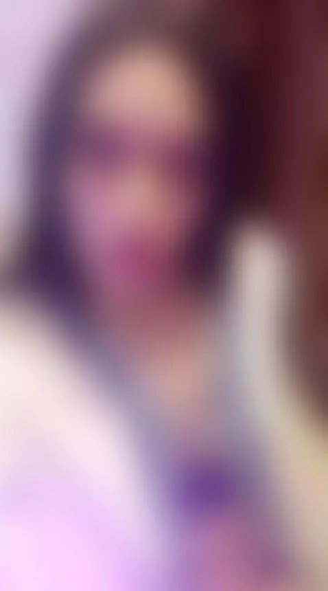 show live -  https://chaturbate.com/b/emma_caarter/?useExter... by emma-caarter