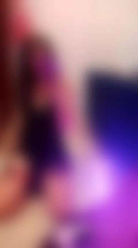 show live - https://chaturbate.com/b/emma_caarter/ by emma-caarter