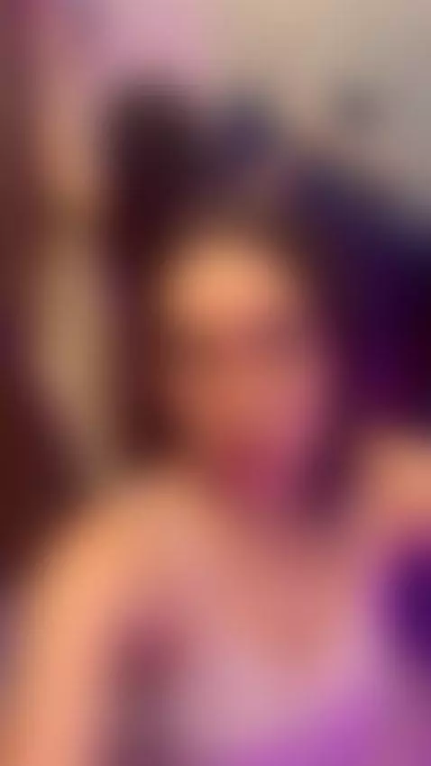 show live-  https://chaturbate.com/b/emma_caarter/ by emma-caarter