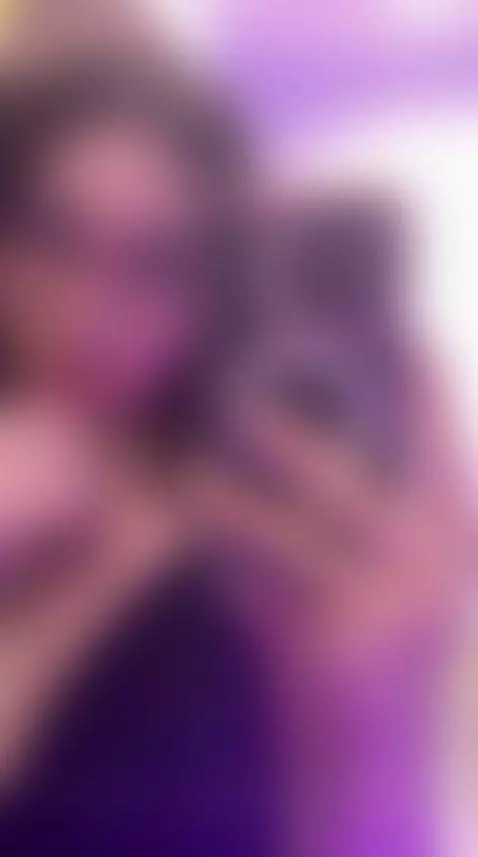 show live- https://es.stripchat.com/Emma_caarter_ by emma-caarter