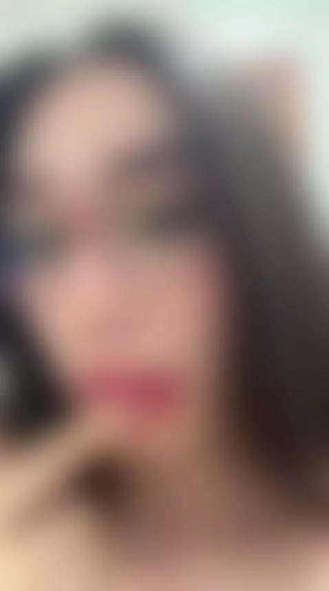 show live- https://es.stripchat.com/Emma_caarter_ by emma-caarter