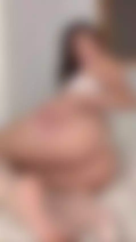 She holds her cheek open as up with her asshole. Onlyfans by licalicalica