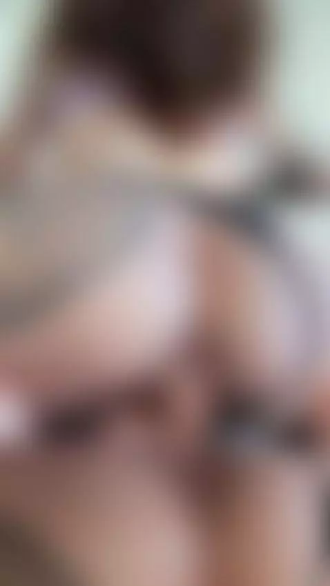 Look at how wet and creamy I get when I’m this horny. Sub OF by shameles