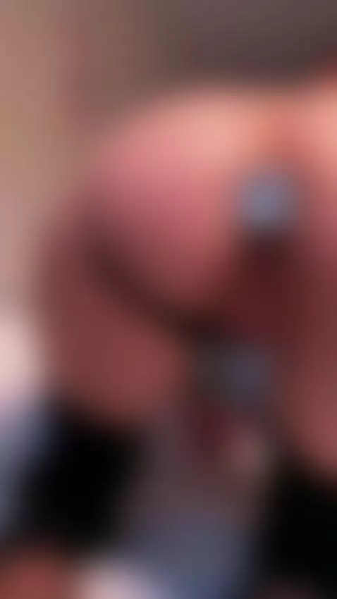 Slid this pretty little plug into my tight ass. Sub OF by julietbby