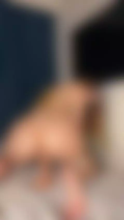 Sexy and already arching my back for you. Sub OF by skylarnappi
