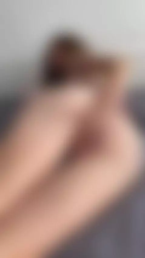 I got carried away showing off my ass with my pussy left com... by morganpetite