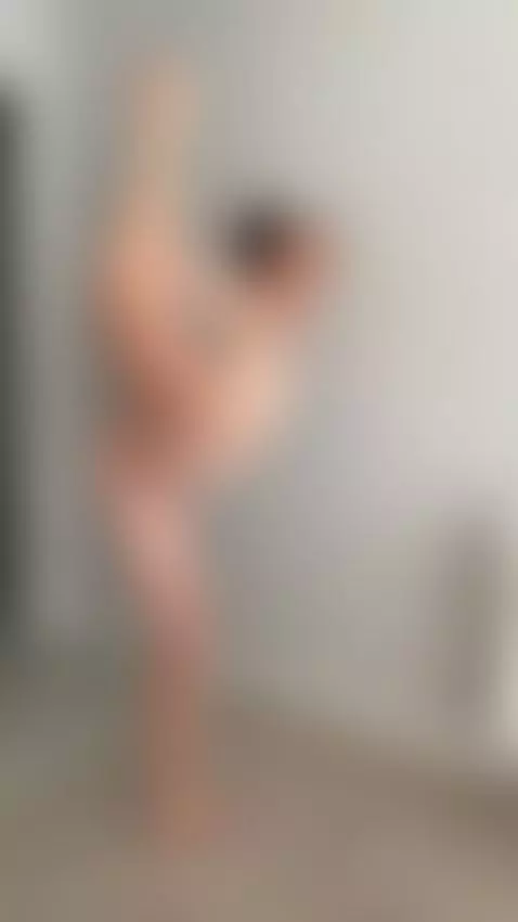 A closer look at my naked body before this tease gets even m... by morganpetite