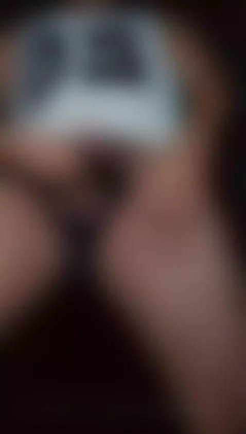 hola ✌️quieres contenido exclusivo escribeme por telegram 😉a... by andesjime95337