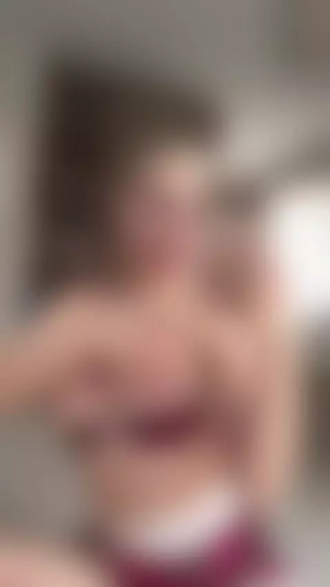 I want your mouth on my big tits 😳 by slinkxox