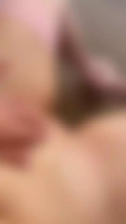 Im arching up begging for your tongue on my clit 😈 by slinkxox