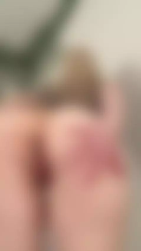 I'm bent over begging for your cock right now 💕 by slinkxox