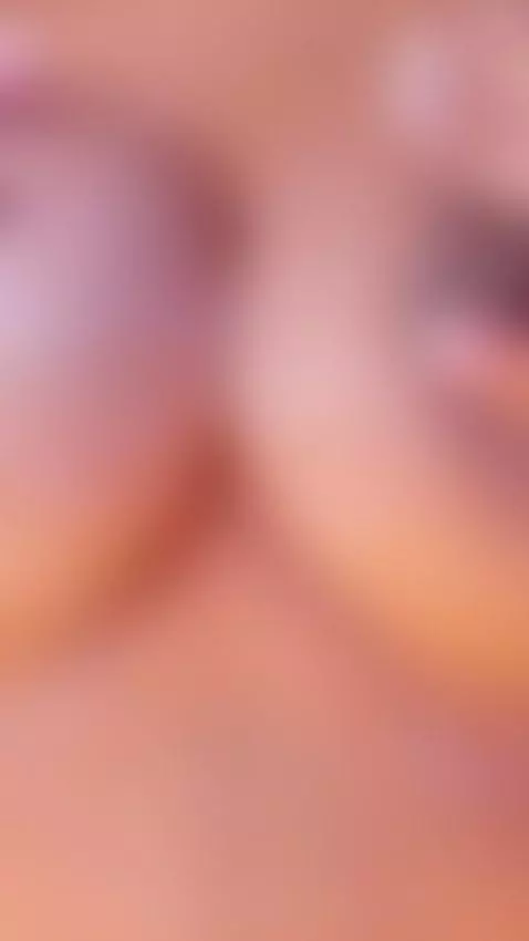 suck this big boobs jejeje 🔥🔥 by emmavelez