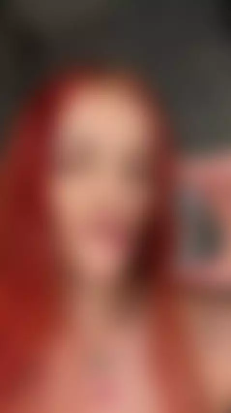 💋Seductive redhead craving your touch 🔥 Unlock my OF by touchmylips