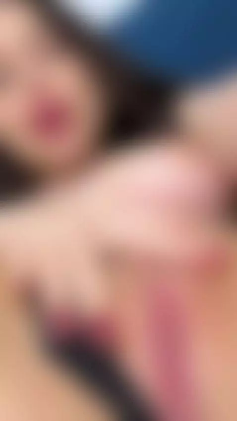 I like to play with my wet pussy on camera by callmehanna