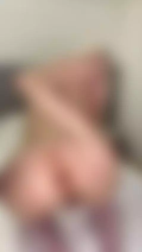 My horny body wants you to taste it by stellats