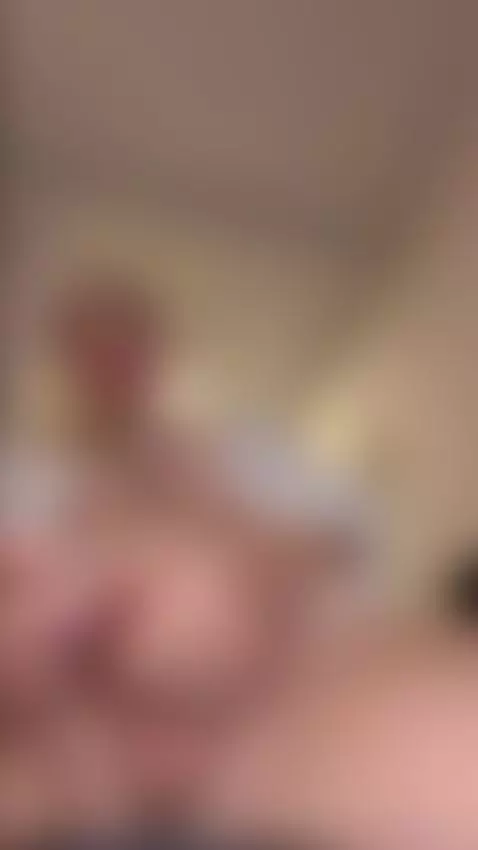 Your morning distraction just got a whole lot hotter by stellats