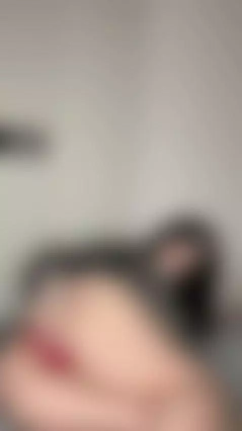 🔞Tattooed brunette arching her back with big tits out 💦 Read... by serenexoo