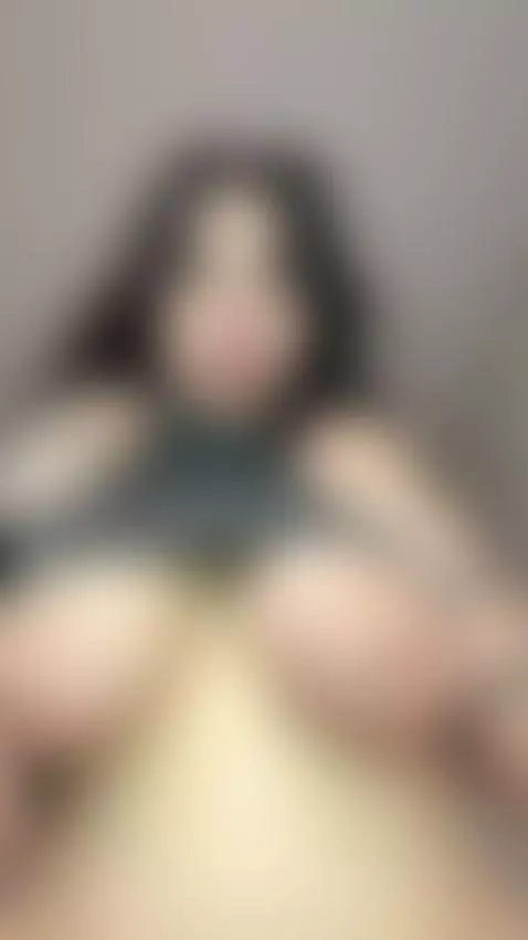 🍒Huge perky tits on tattooed brunette with hard nipples 😏 Na... by serenexoo
