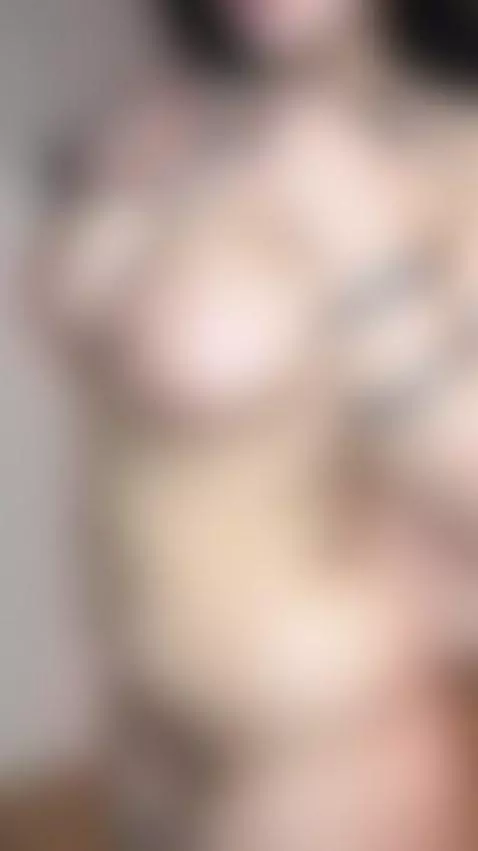 🔞Brunette thick thighs and wet pussy on display 🍑 Only on OF by serenexoo
