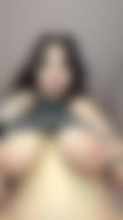 🔞Brunette spreading wide and inviting 🍑 Only on OF by serenexoo