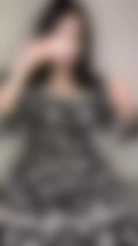 🔥Brunette with perfect tits and round ass glowing 💦 See it o... by serenexoo