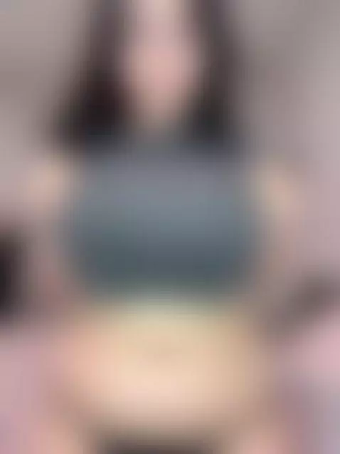 🍒Tattooed brunette squeezing her soft massive tits 😏 Naughty... by serenexoo