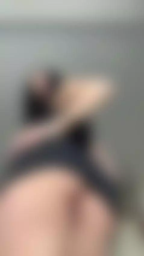 Flashing her pussy in a tight black mini skirt. Full video w... by lollahoney