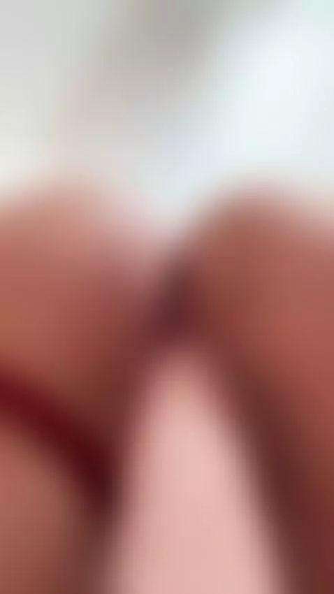 Soaked pussy getting stuffed with a thick dildo by sofy-star