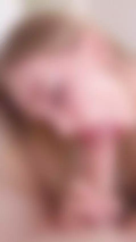 Nothing starts morning better than a sweet blowjob🤤 by dollyrud