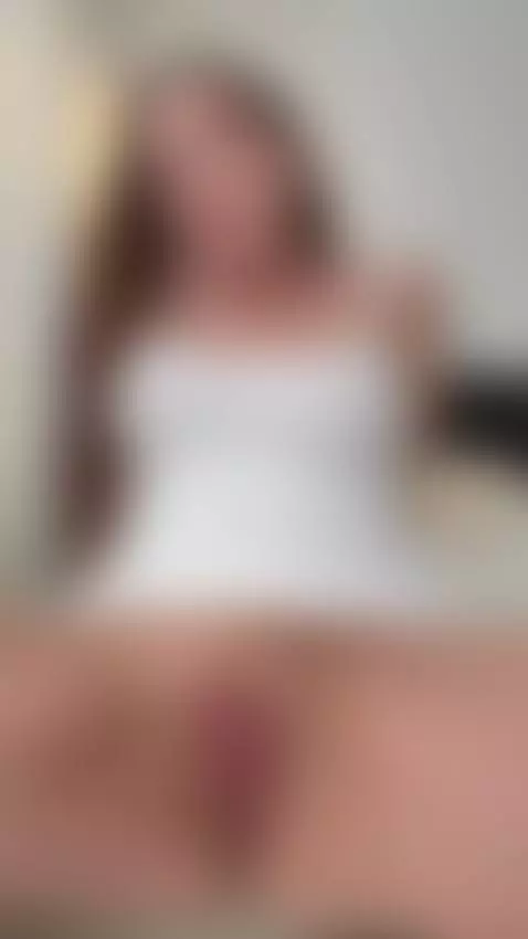 My pussy is wet and I'm very horny 😜 let's do it by beautifulluna