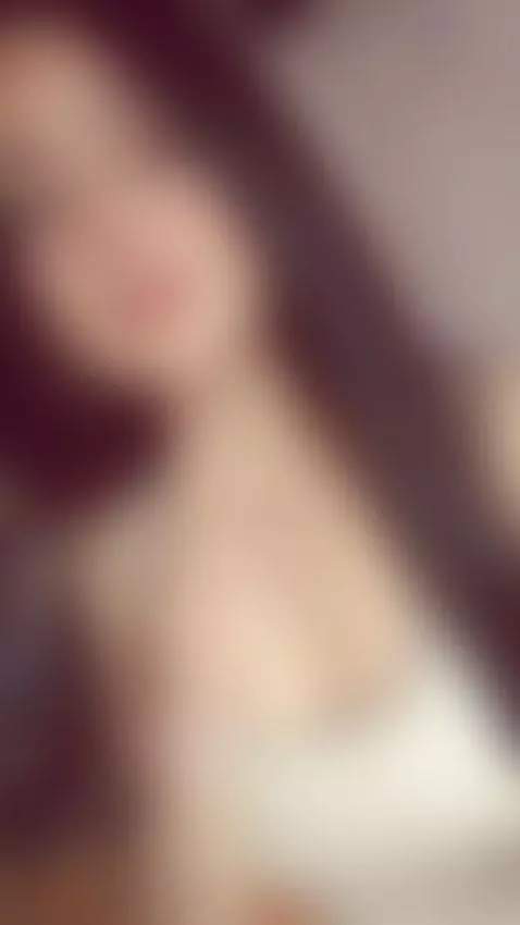 Hola chicos son madison soy nueva aqui me encantaria conocer... by madison-chanell