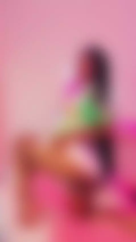ATTN Ebony Lovers! Join me now. https://www.webcammodels.com... by desirediana