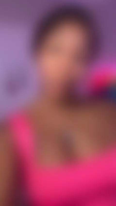 Online for video calls exclusively on https://luxuriouspleas... by desirediana