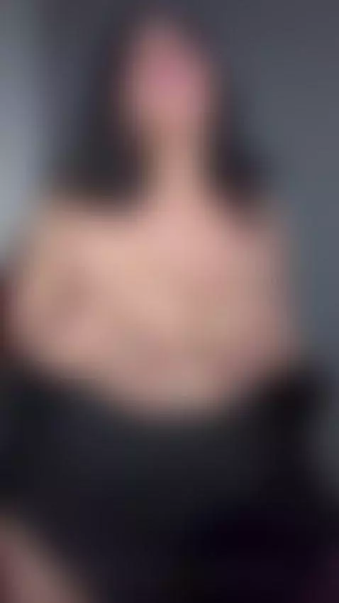 Onlyfans model , mexican girl milf by lizhernandez
