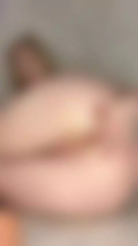 Watch me pull my ass apart revealing my wet pink hole mmm 💦 ... by blondydollies