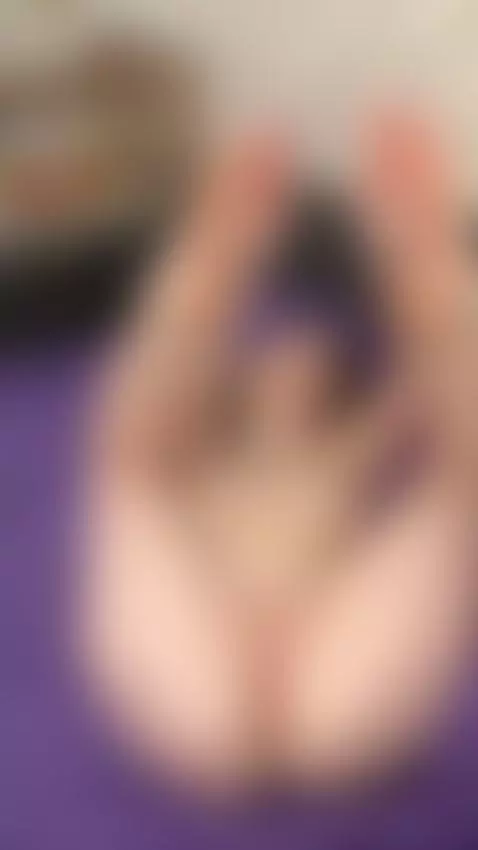 I spread my thighs wide as I look up at you 😈 Sub OF by blondydollies