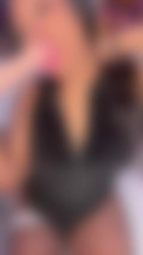 Enjoy some juicy blowjobs 🍆💦 by victoriarelish