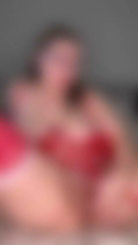 My roommate has no idea I fingering my chubby hairy pussy by mayadxd