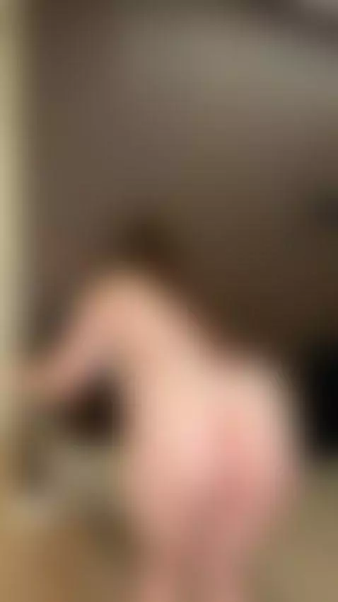 spread my ass on the chair and came hard 🔥 by mayadxd