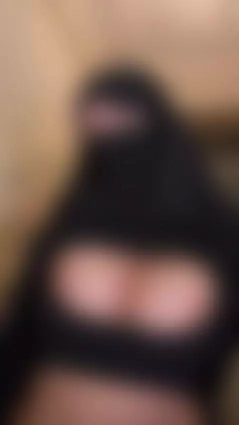 Hijab beauty with a sultry flash. Want to see more? Then sub... by mariaamaru